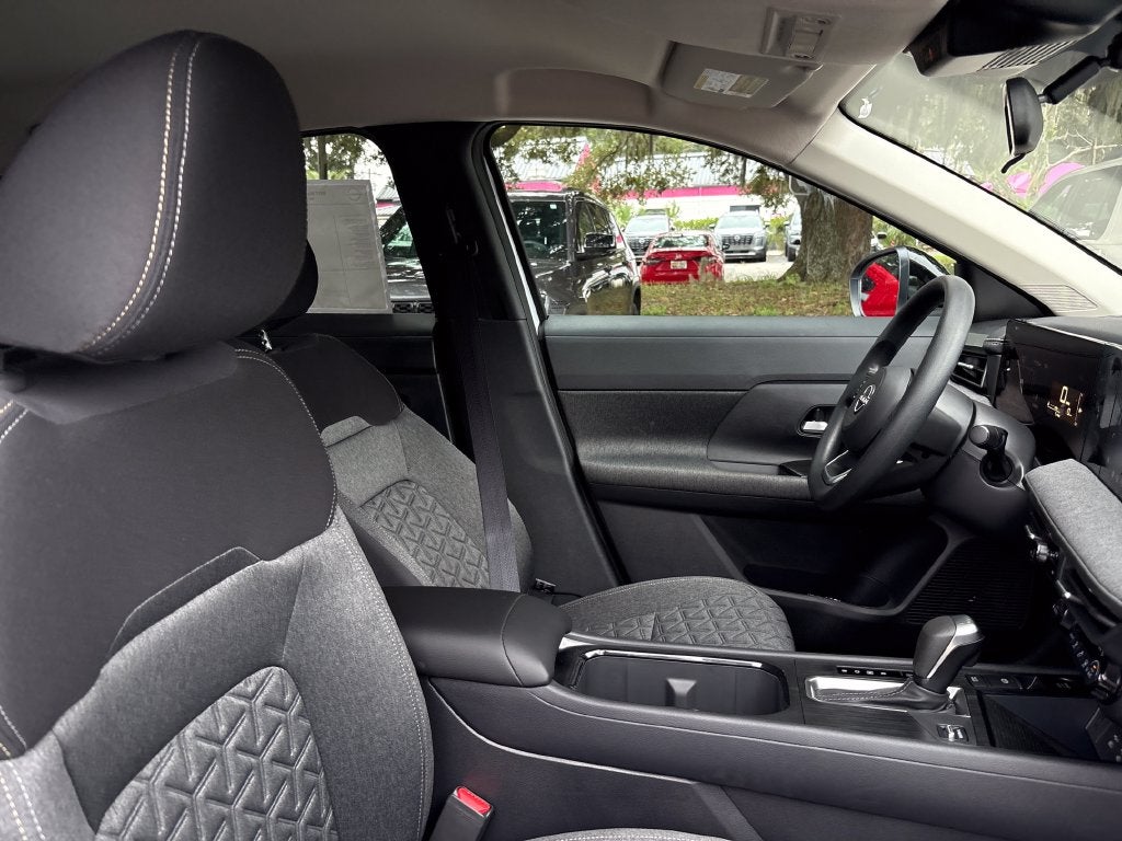 2027 Nissan Kicks SV