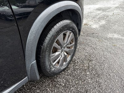 2023 Nissan Pathfinder S
