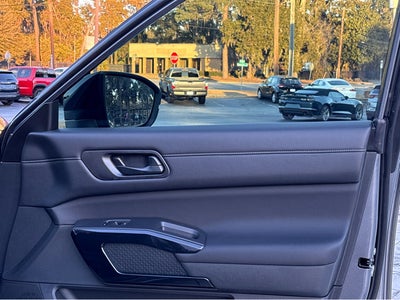 2026 Nissan Pathfinder S