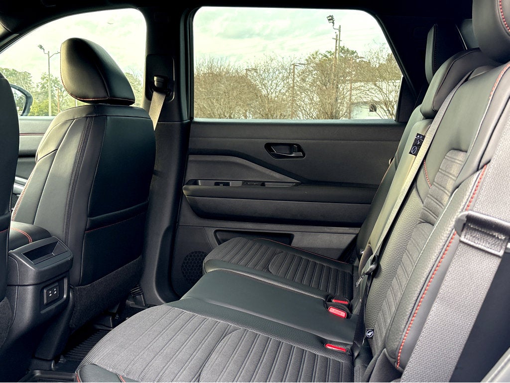 2026 Nissan Pathfinder Rock Creek®