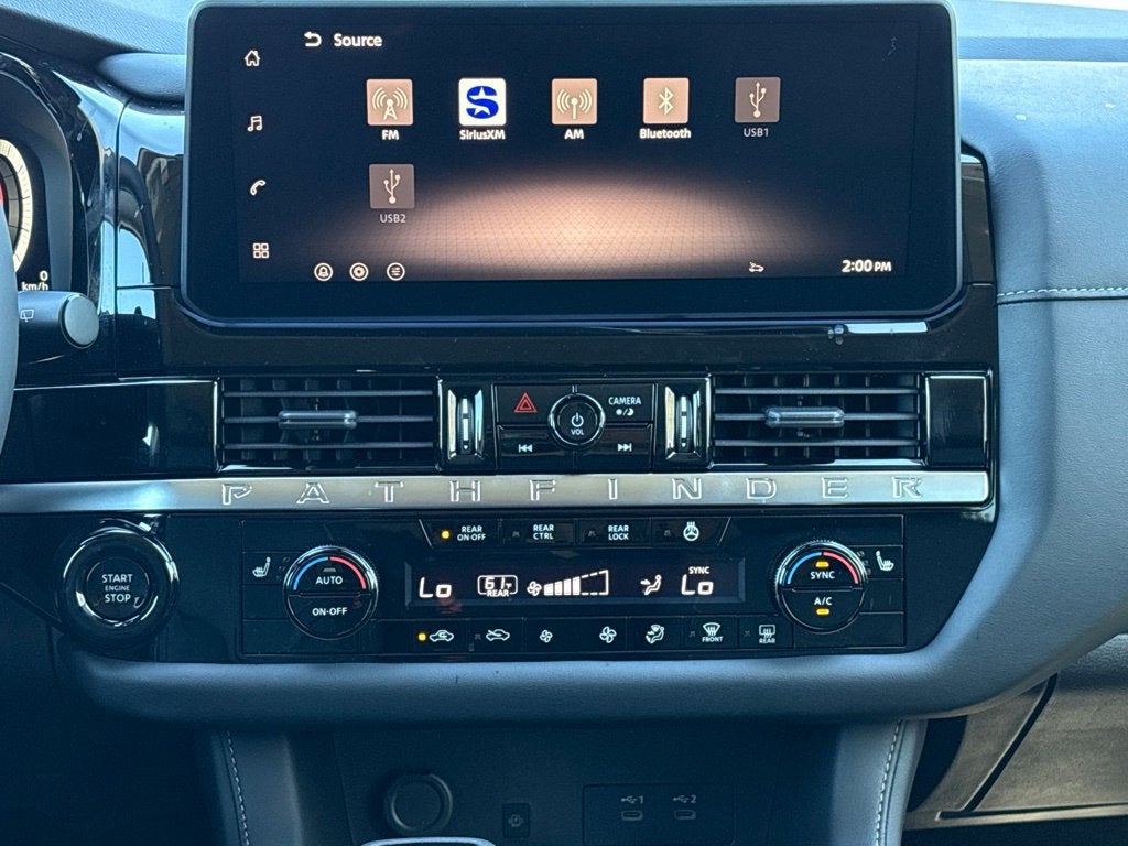 2026 Nissan Pathfinder SL
