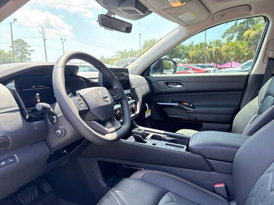 2026 Nissan Pathfinder Platinum