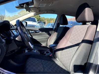 2022 Nissan Rogue Sport SV