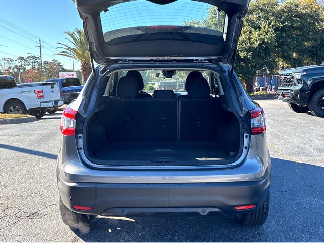 2022 Nissan Rogue Sport SV