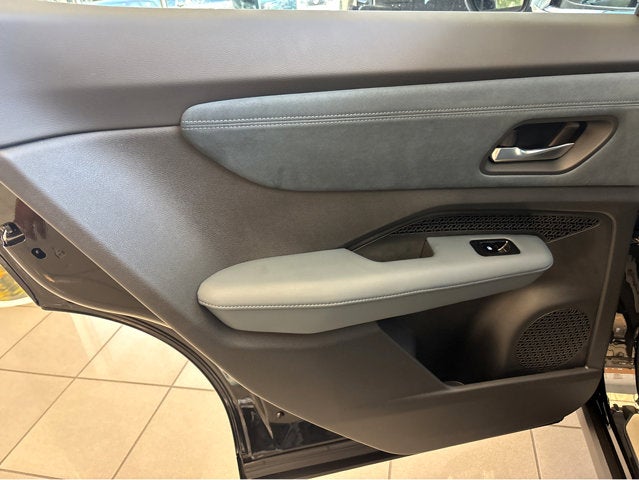 2023 Nissan ARIYA PLATINUM+