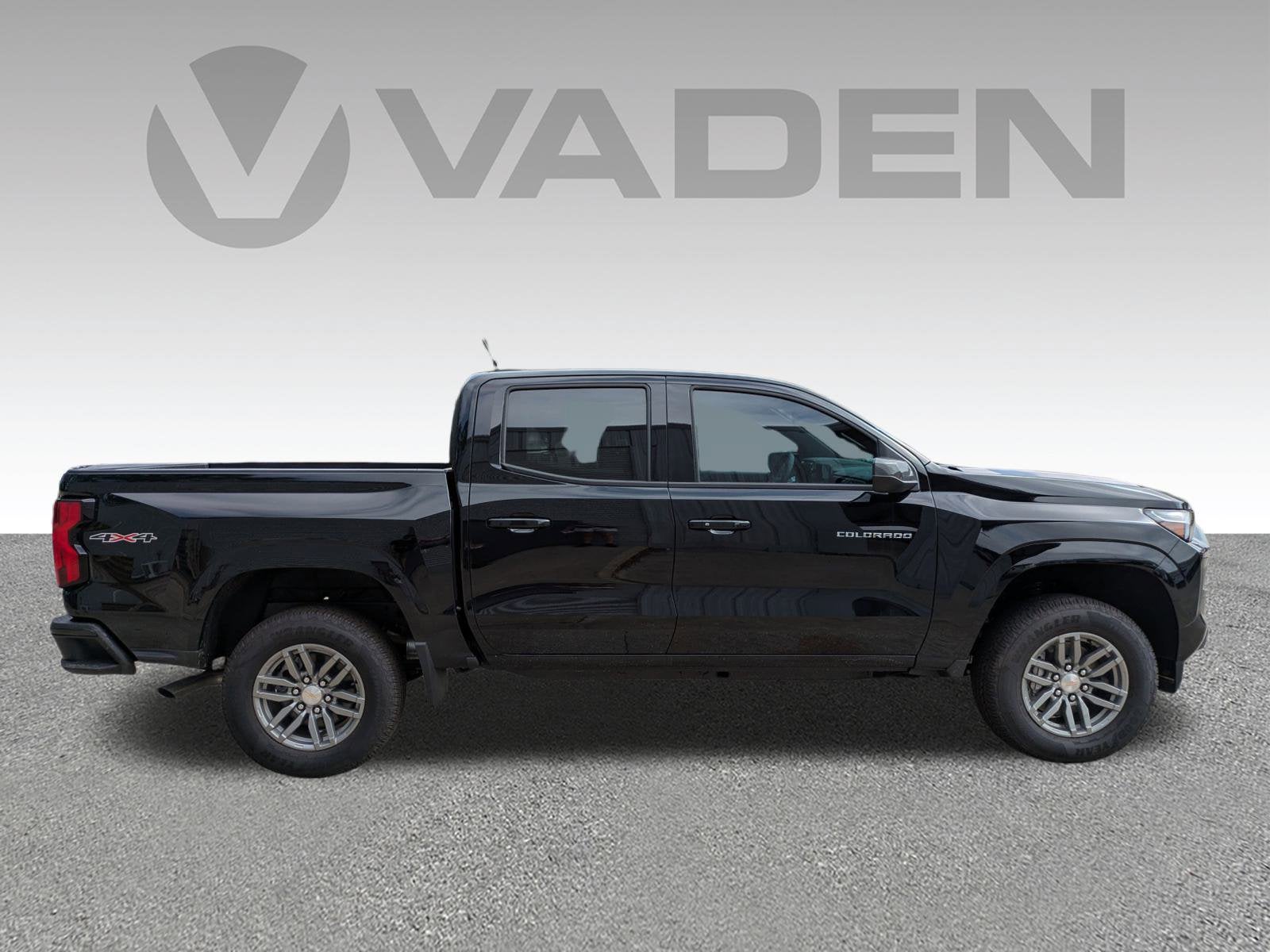 2024 Chevrolet Colorado 4WD LT