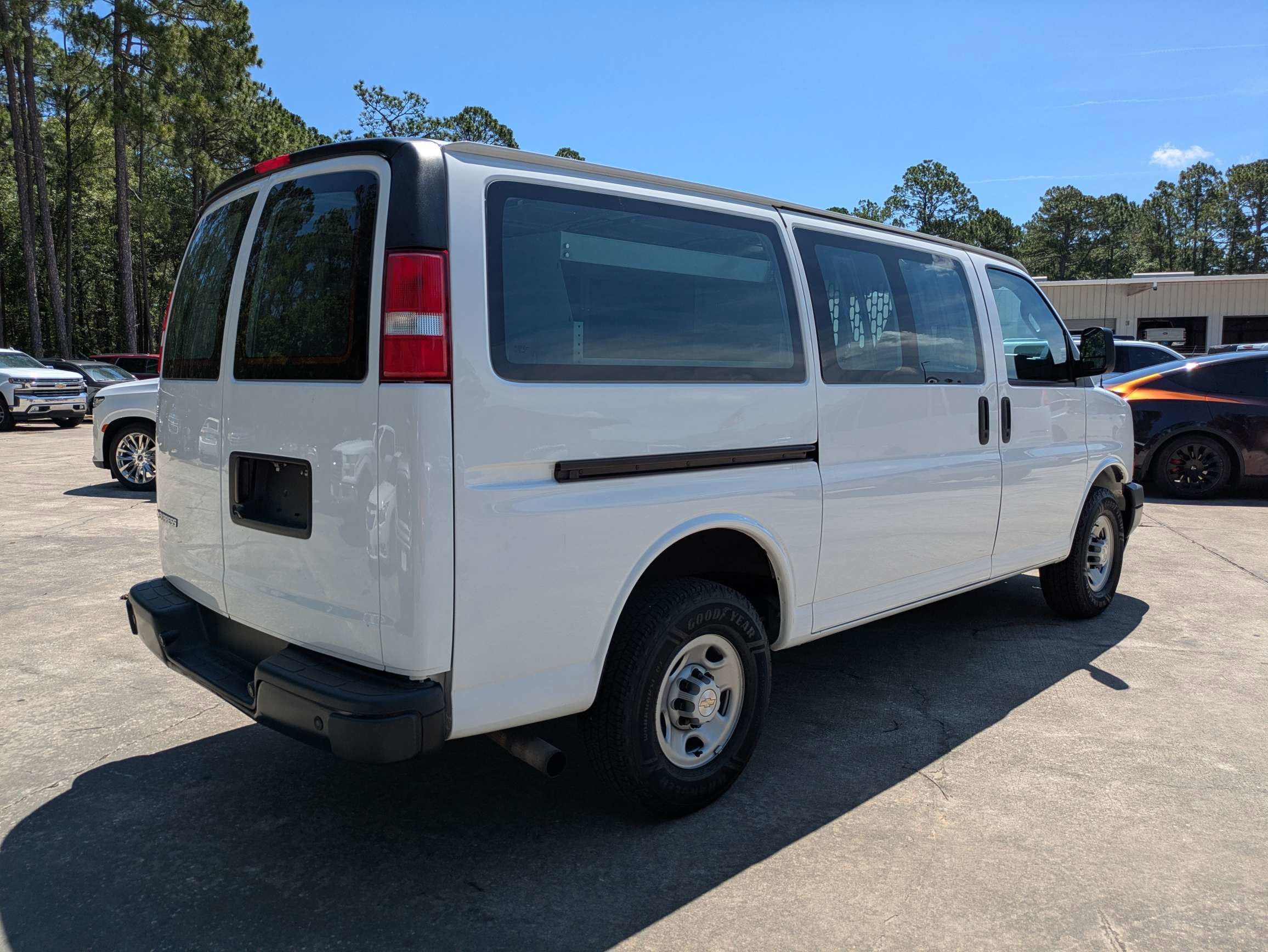 2022 Chevrolet Express Cargo Van Work Van