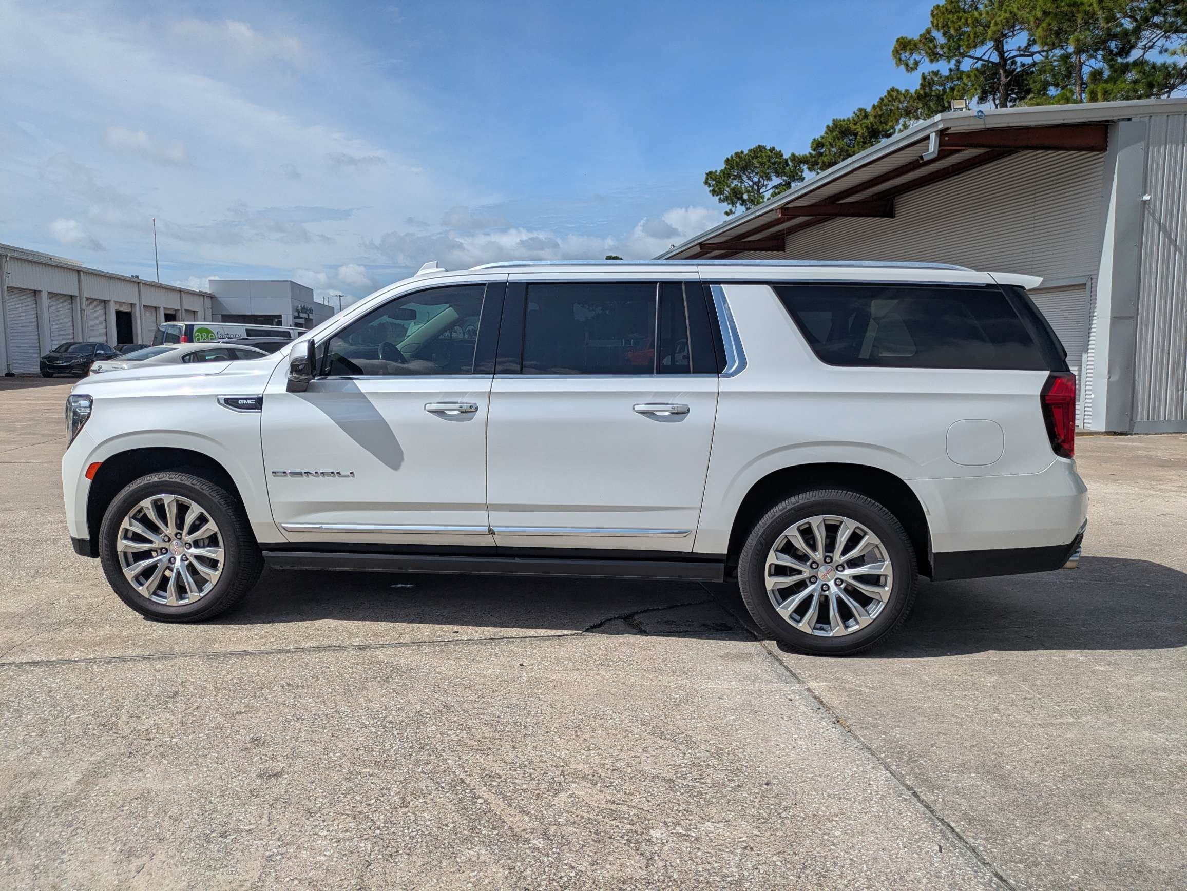 2022 GMC Yukon XL Denali