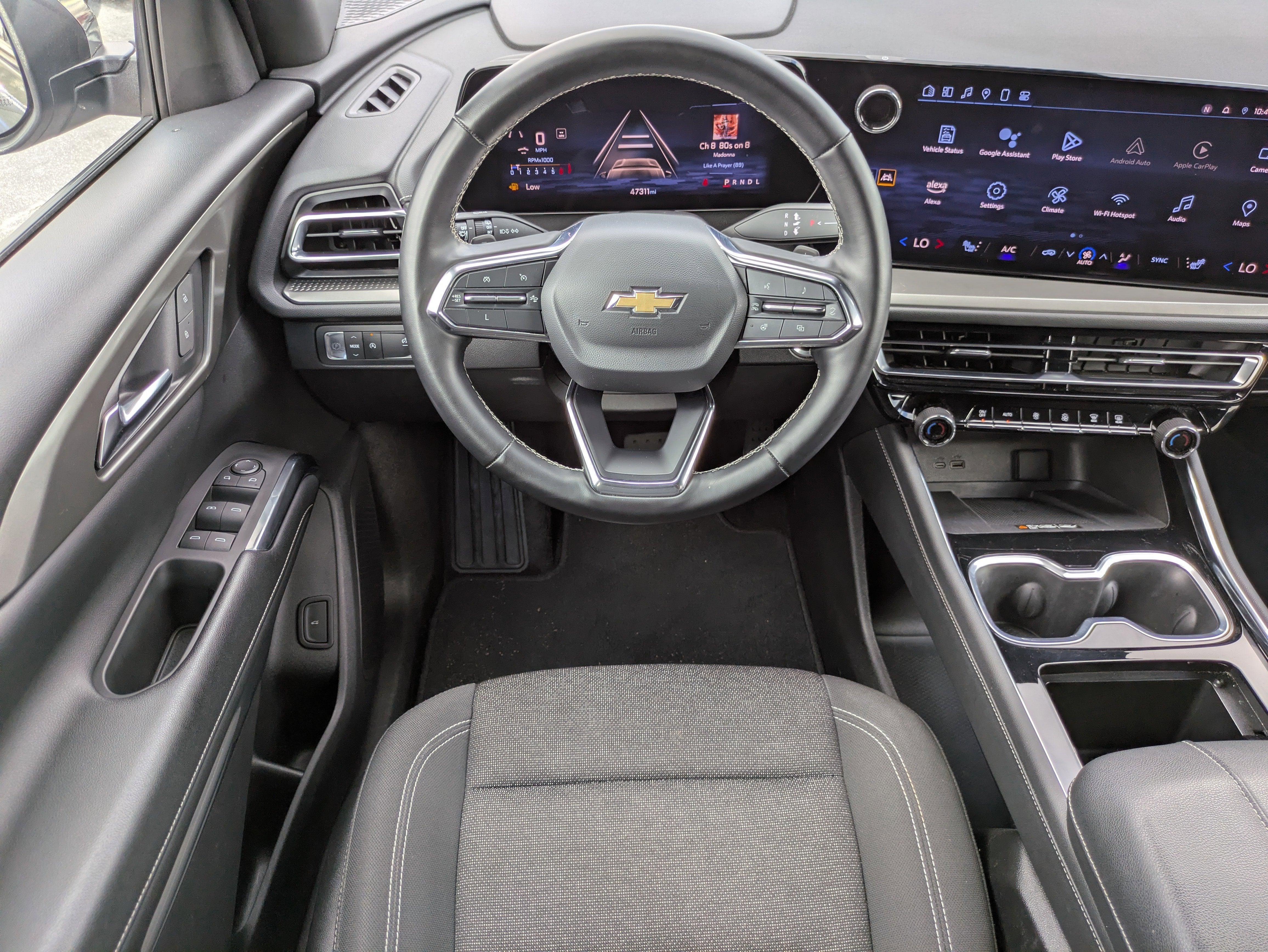 2024 Chevrolet Traverse FWD LT