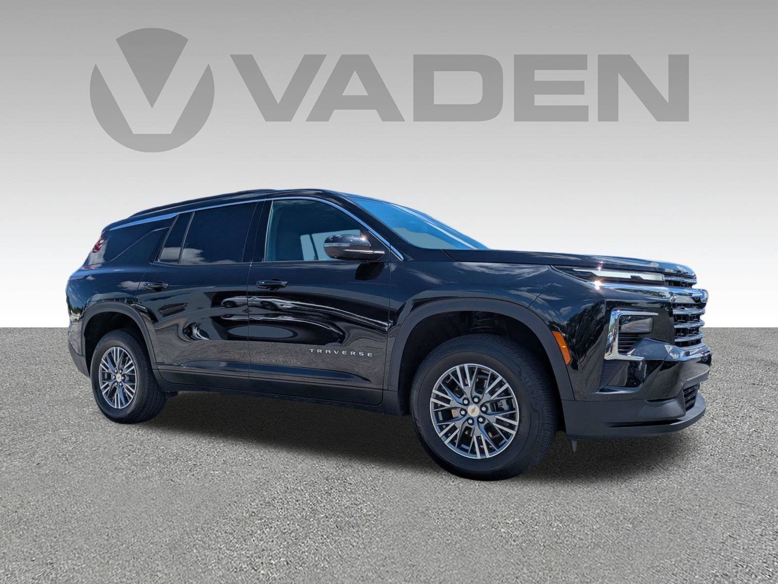 2024 Chevrolet Traverse FWD LT