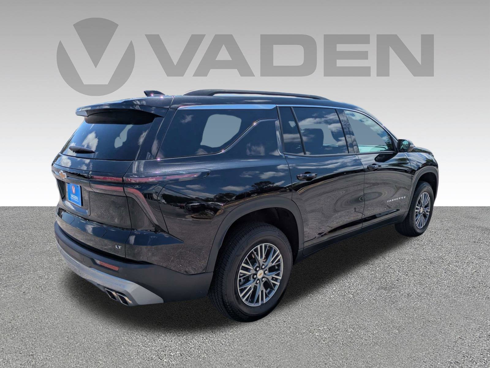 2024 Chevrolet Traverse FWD LT