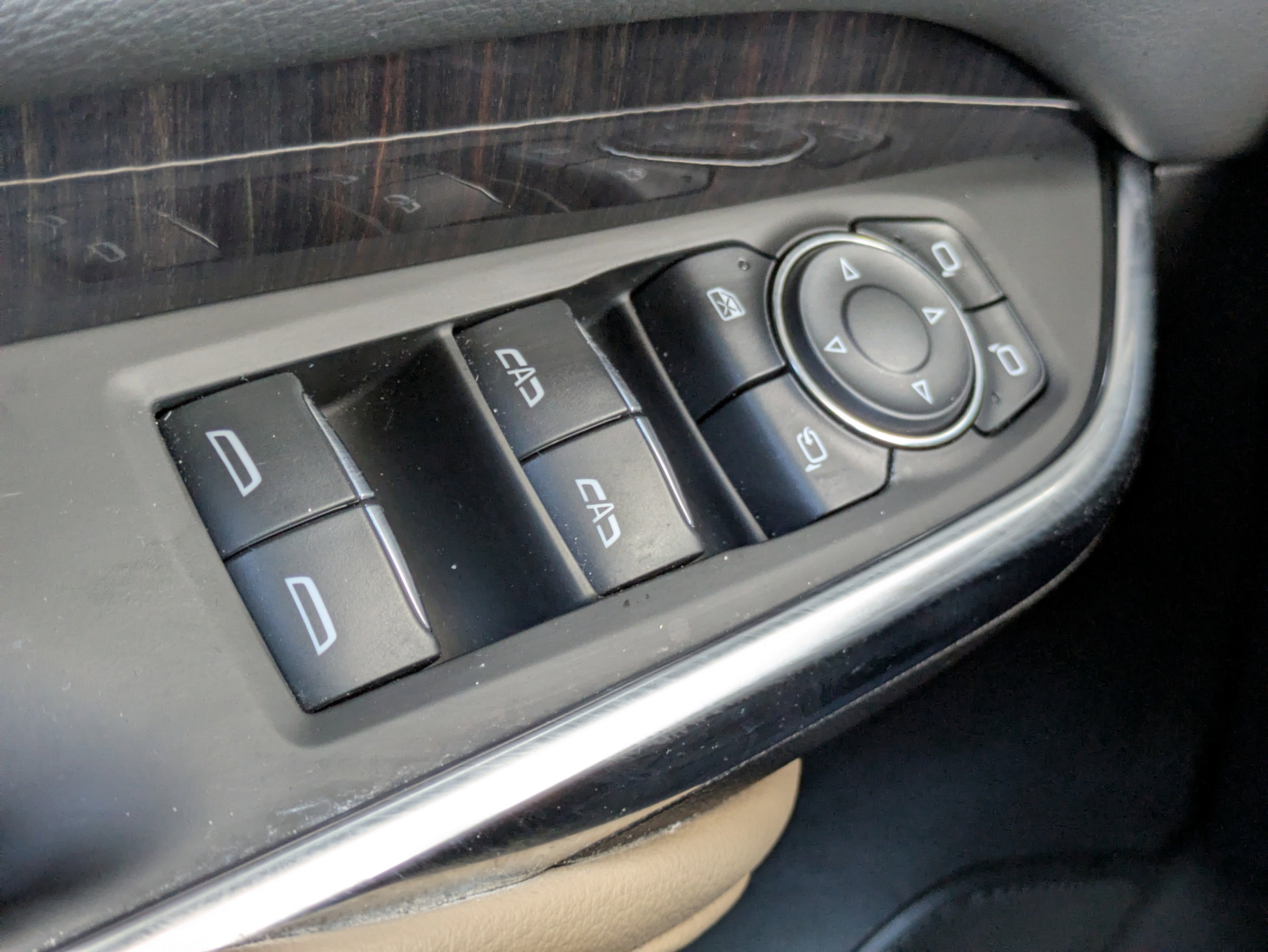 2024 Cadillac XT4 FWD Premium Luxury