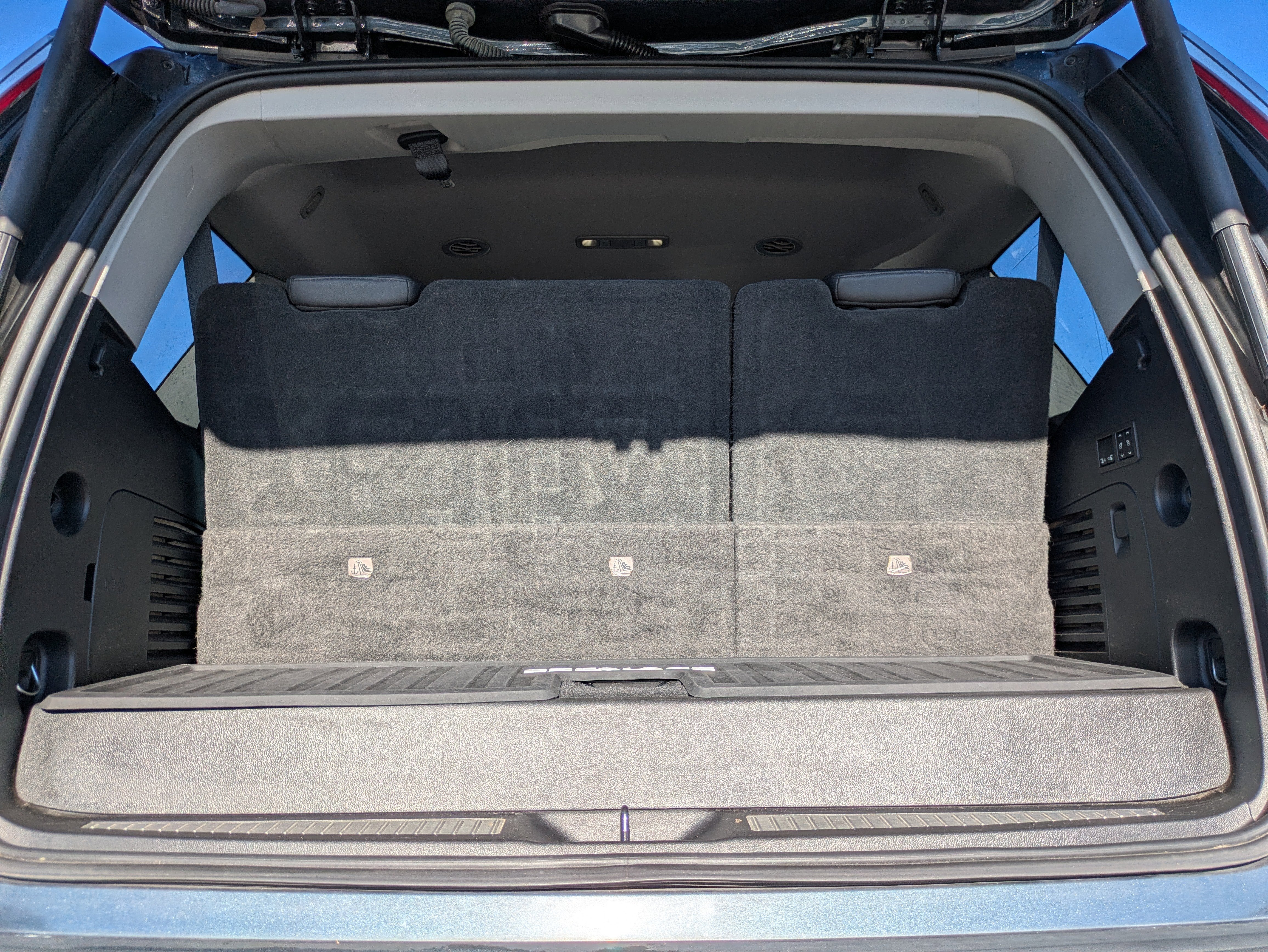 2019 Cadillac Escalade Luxury