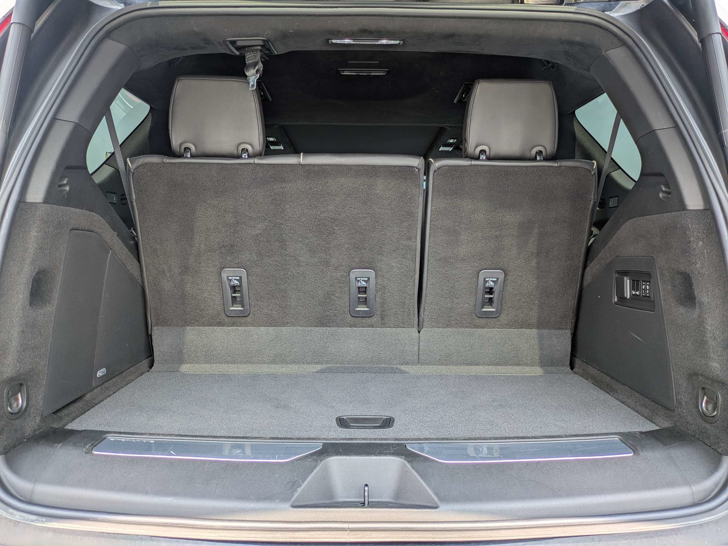 2023 Cadillac Escalade 4WD Sport Platinum