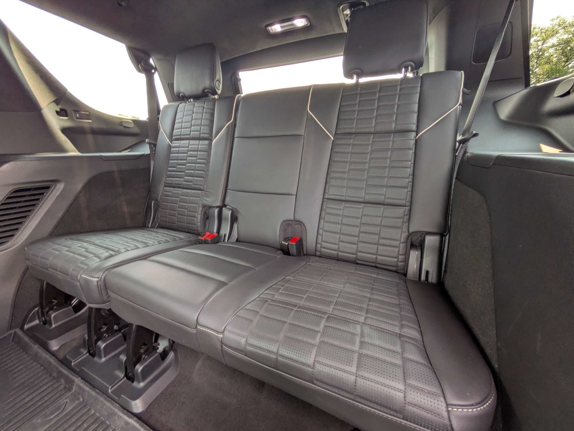2023 Cadillac Escalade 4WD Sport Platinum
