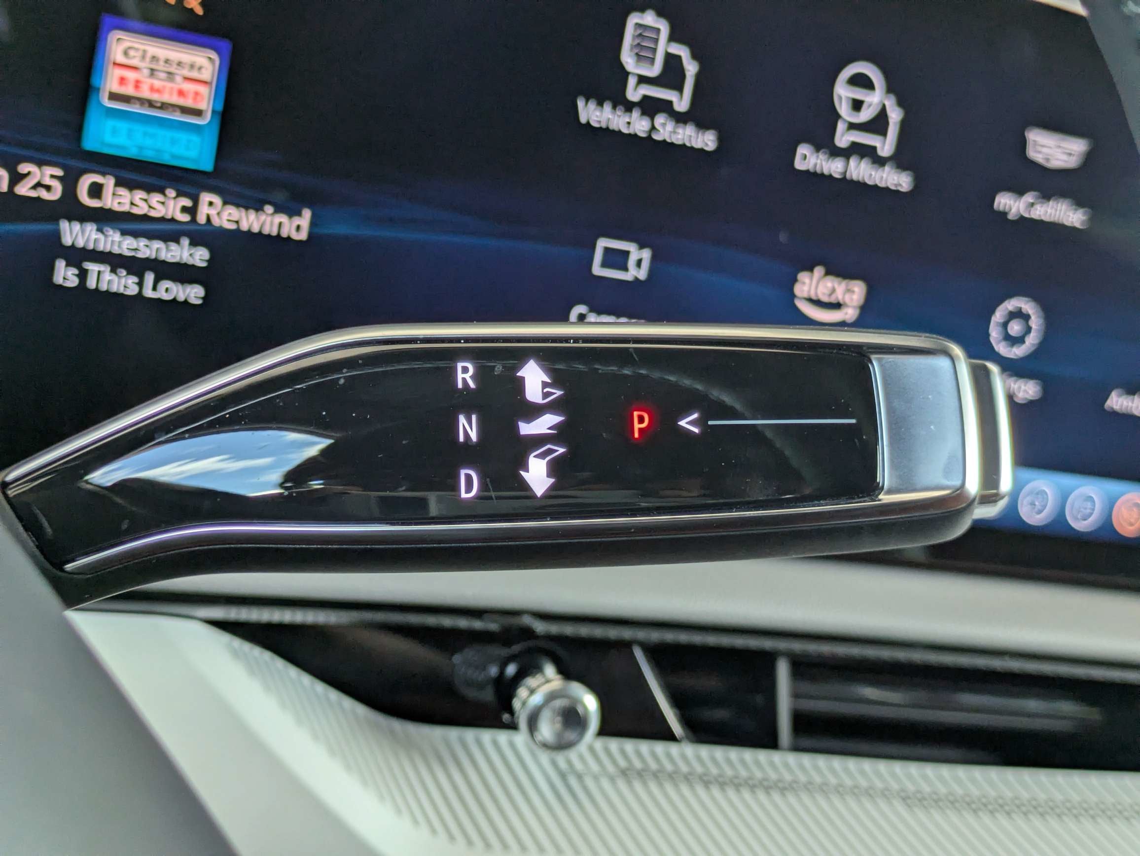 2025 Cadillac OPTIQ Luxury