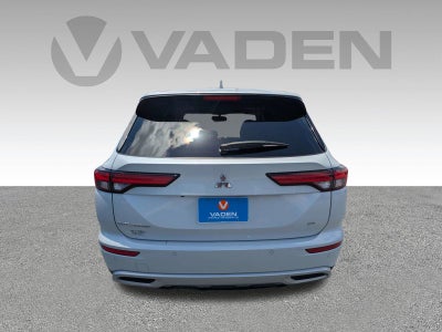 2024 Mitsubishi Outlander Base