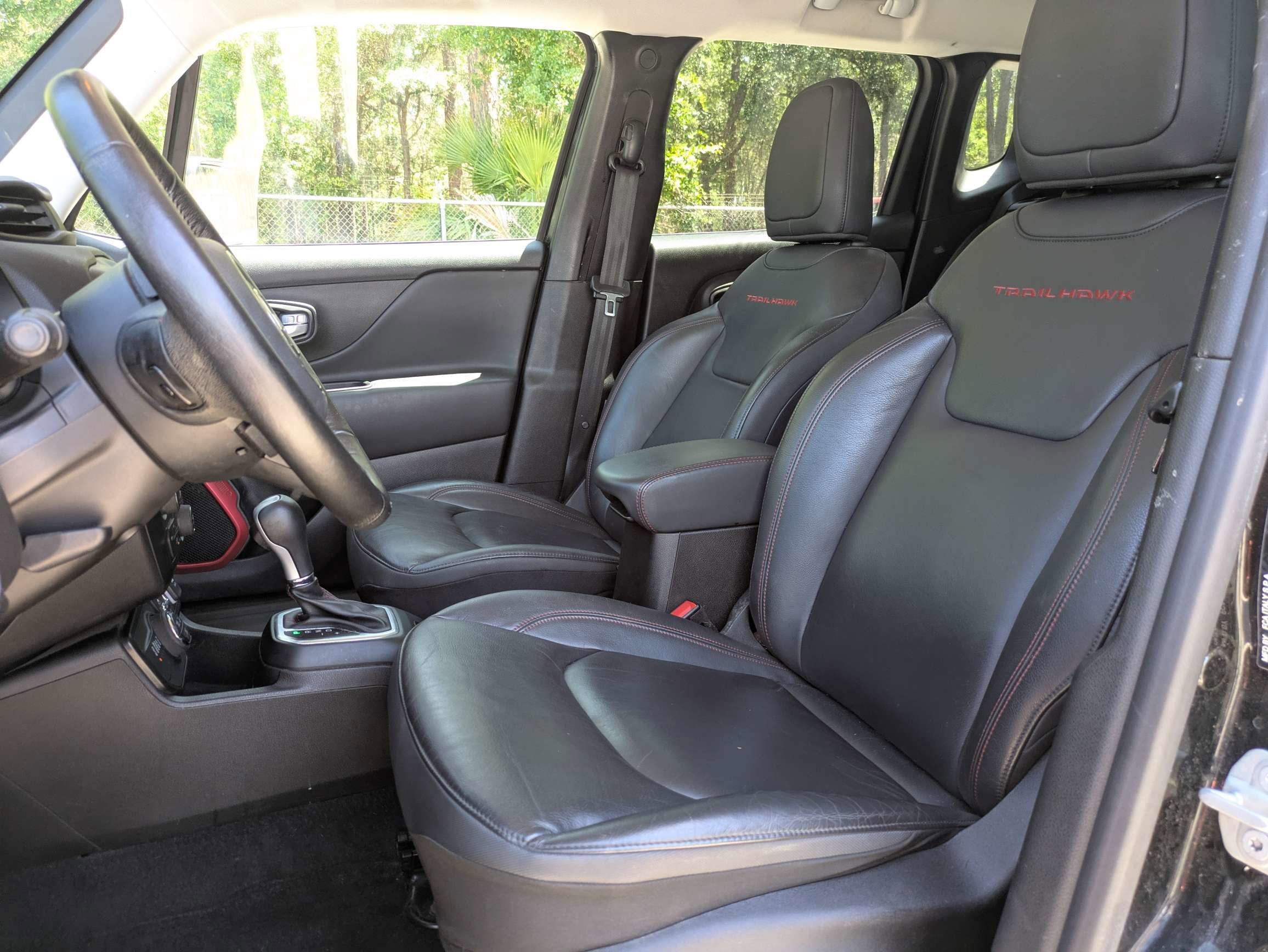 2023 Jeep Renegade Trailhawk