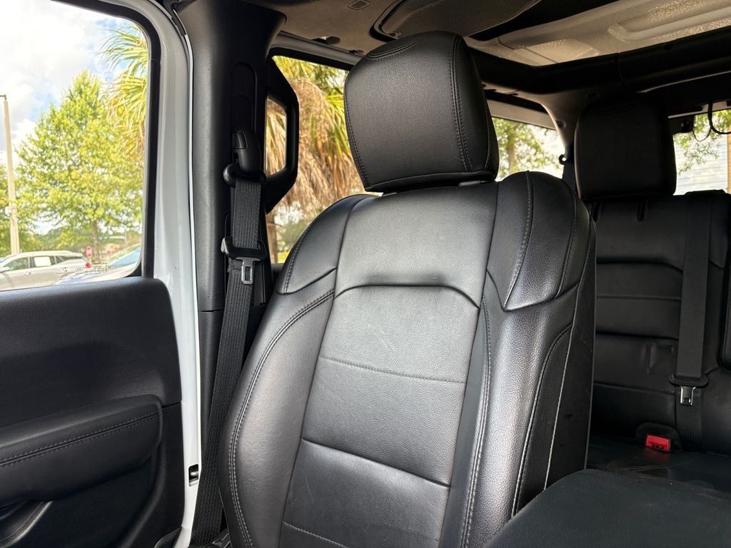 2020 Jeep Wrangler Unlimited Sahara Altitude 4x4