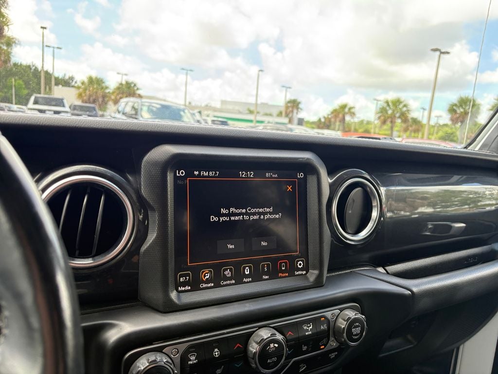 2020 Jeep Wrangler Unlimited Sahara Altitude 4x4