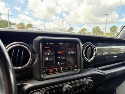 2020 Jeep Wrangler Unlimited Sahara Altitude 4x4