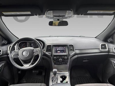 2019 Jeep Grand Cherokee Laredo E 4x2