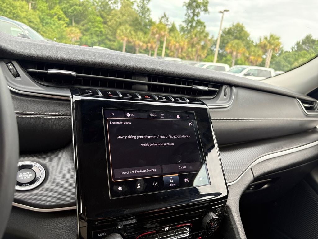 2023 Jeep Grand Cherokee Laredo 4x4