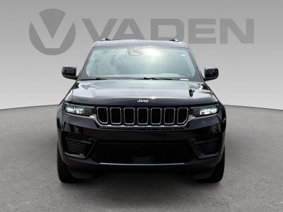 2023 Jeep Grand Cherokee Laredo 4x4