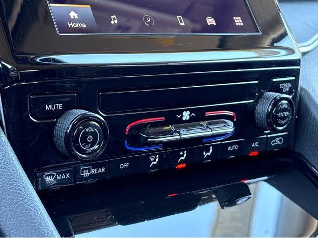 2023 Jeep Grand Cherokee Laredo 4x4