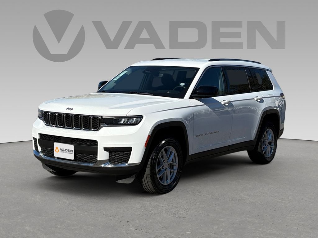 2023 Jeep Grand Cherokee L Laredo 4x2
