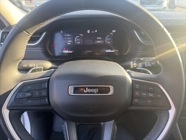 2023 Jeep Grand Cherokee L Laredo 4x2