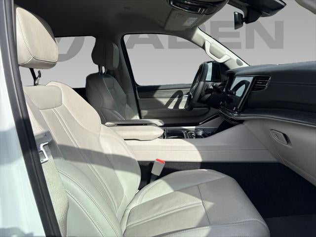 2024 Jeep Wagoneer Series II 4x2