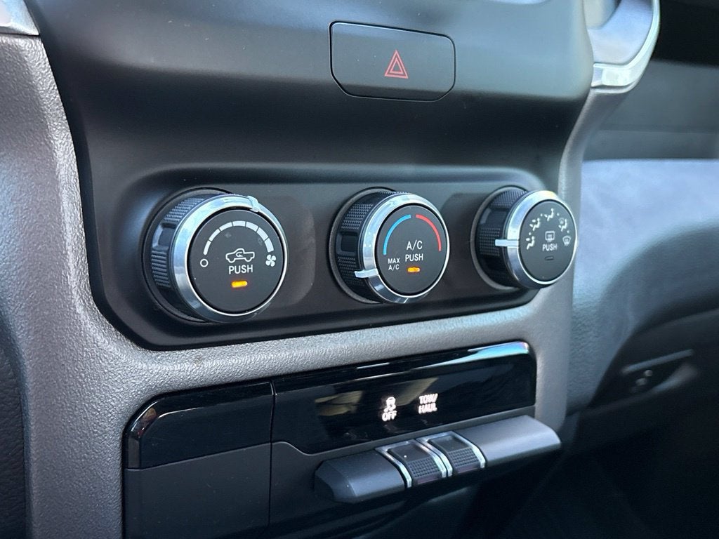 2023 RAM Ram 1500 Big Horn Crew Cab 4x4 5'7' Box