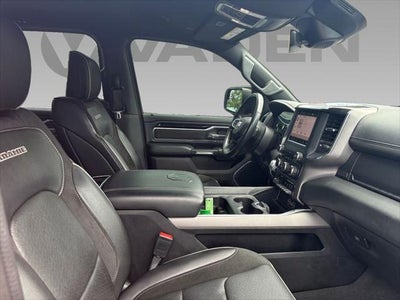 2022 RAM 1500 Laramie Crew Cab 4x4 5'7' Box