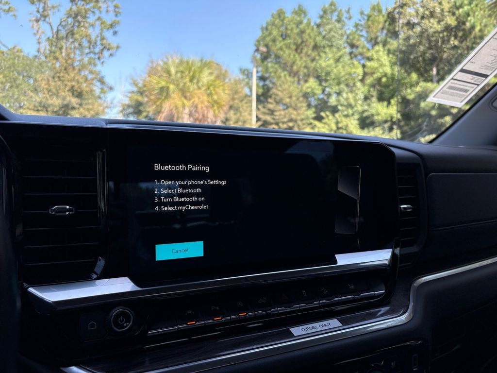 2023 Chevrolet Silverado 1500 4WD Crew Cab Short Bed LTZ