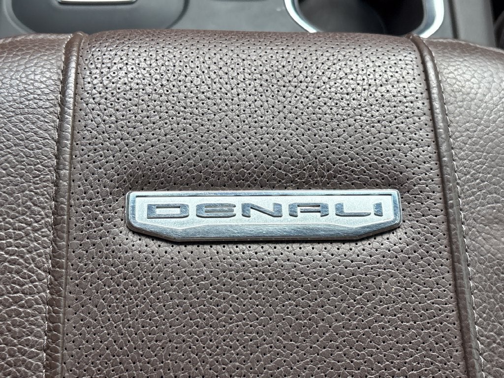 2025 GMC Sierra 3500HD 4WD Crew Cab Standard Bed Denali