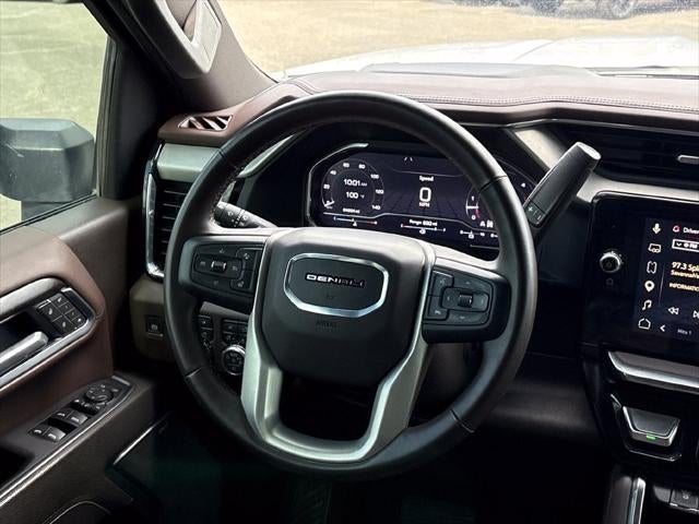2025 GMC Sierra 3500HD 4WD Crew Cab Standard Bed Denali