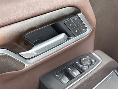 2025 GMC Sierra 3500HD 4WD Crew Cab Standard Bed Denali
