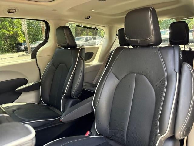 2023 Chrysler Pacifica Hybrid Limited