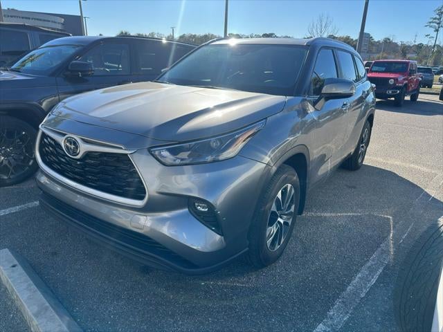 2025 Toyota Highlander XLE