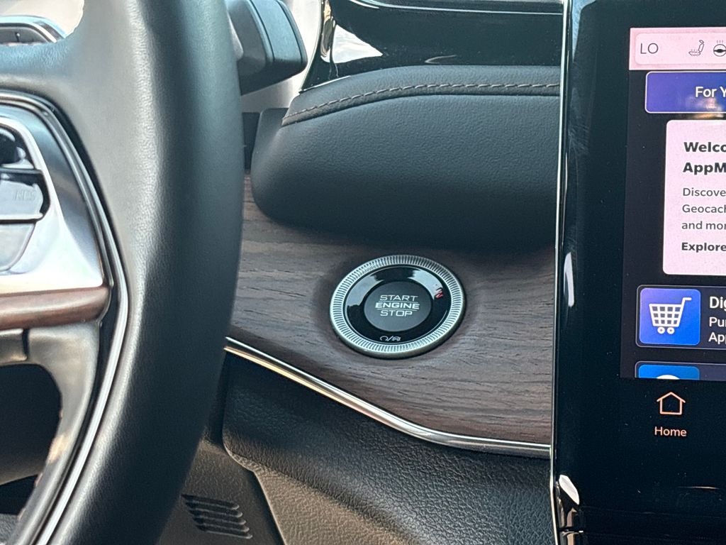 2023 Jeep Grand Cherokee Summit 4xe