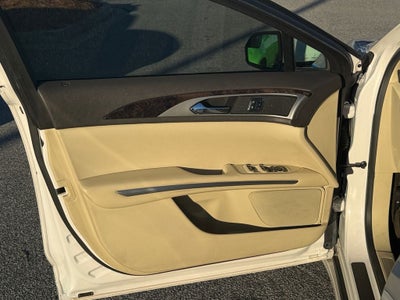 2015 Lincoln MKZ Base