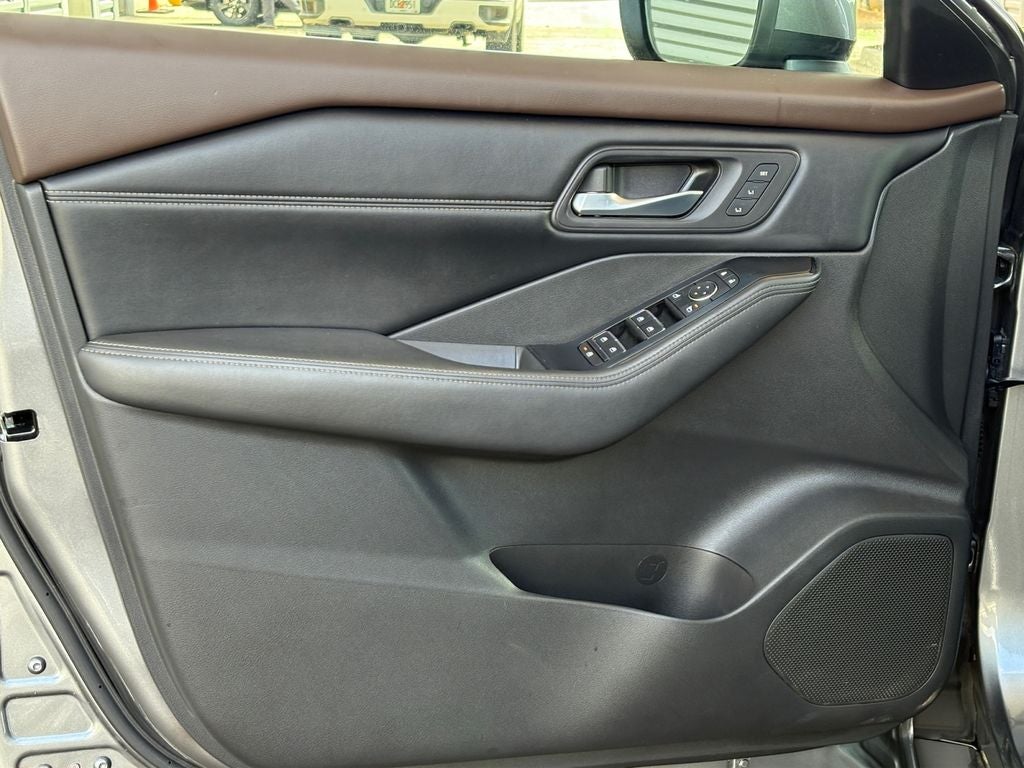 2022 Nissan Rogue SL