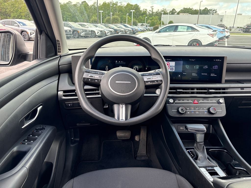 2025 Hyundai Tucson SE