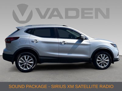 2022 Nissan Rogue Sport SV