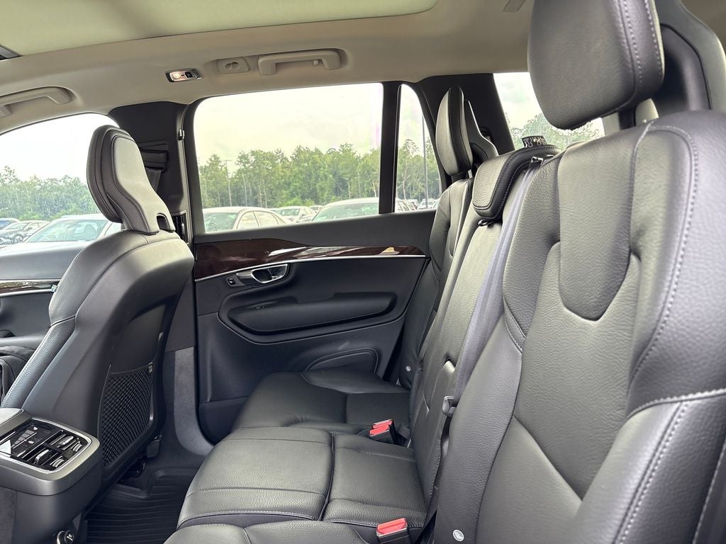 2019 Volvo XC90 T6 Momentum