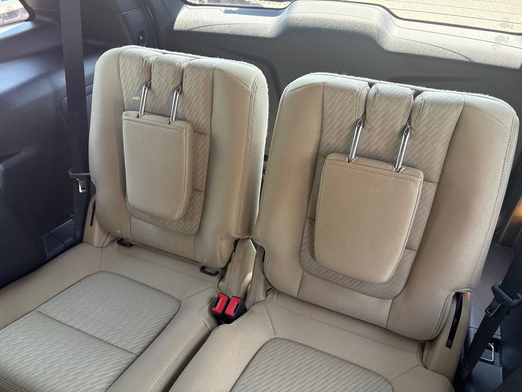 2017 Ford Explorer Base