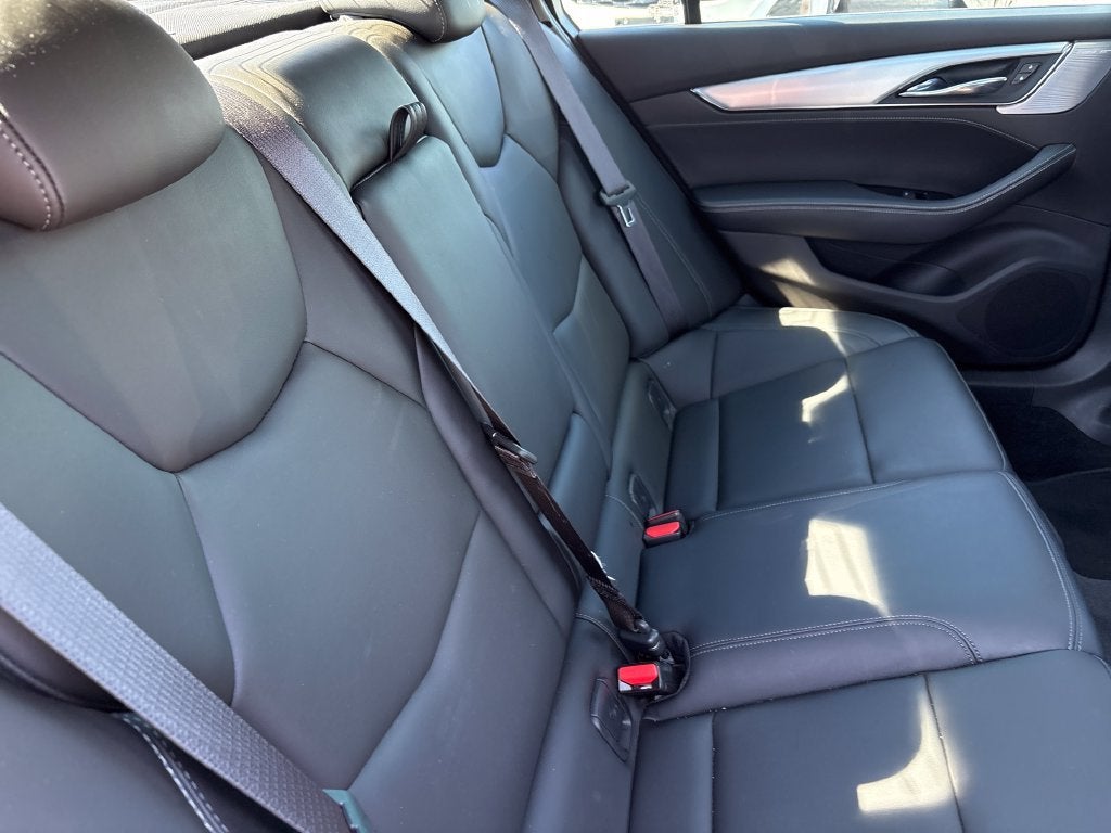 2023 Cadillac CT5 Luxury