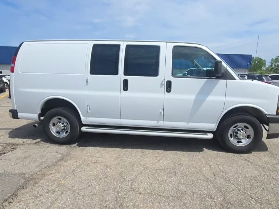 2024 Chevrolet Express Cargo 2500 WT