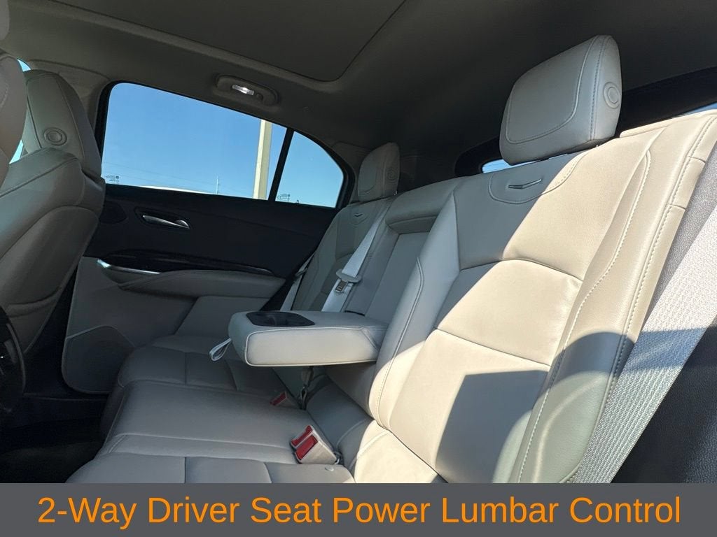 2023 Cadillac XT4 Premium Luxury